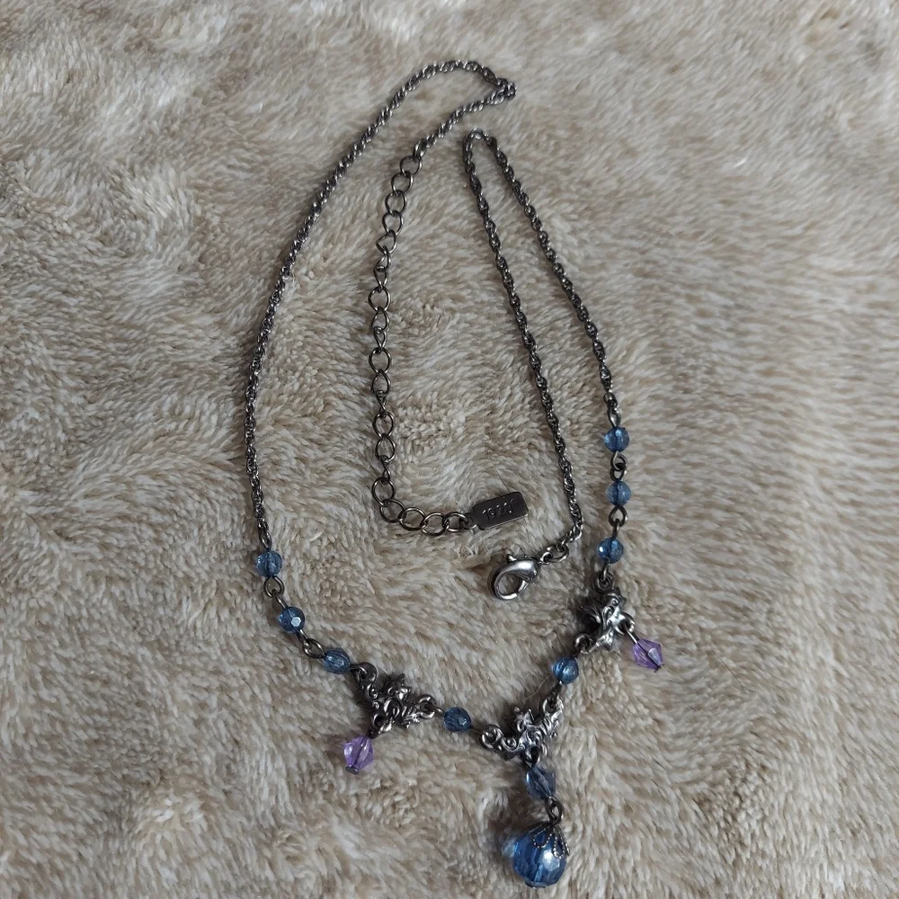 '1928' Textured Gun Metal Black/Faceted Blue & Purple Crystal Floret Necklace - Picture 7 of 8